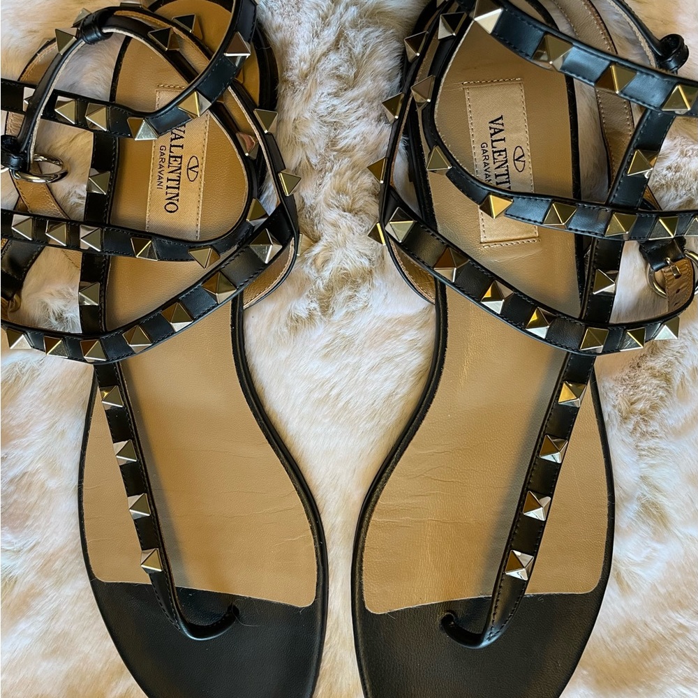 VALENTINO Rockstud Leather Sandals, Black & Gold, 39 / 9